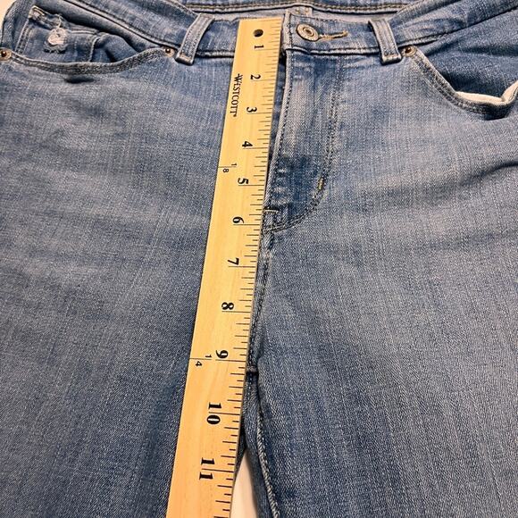 Levi’s Women’s Classic Straight Jeans Light Wash 6 - Picture 8 of 9